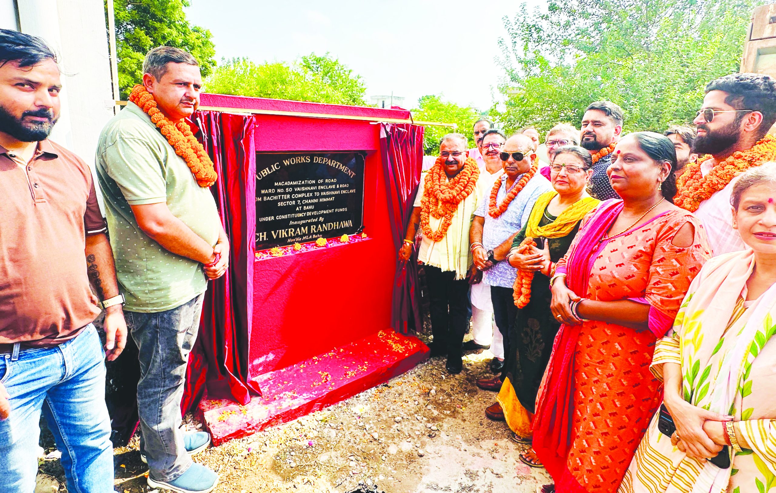 Randhawa initiates macadamisation work in Ward 50
