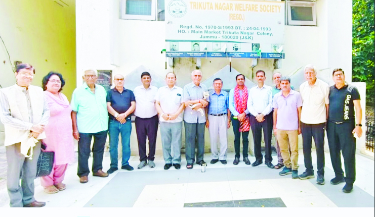 Trikuta Nagar Welfare Society organises awareness programme on single-use plastic