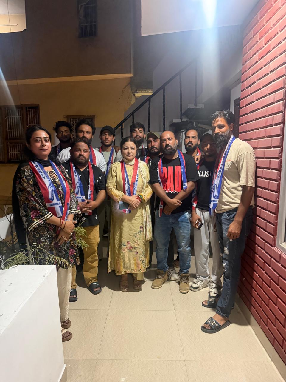 Youth joining Apni Party reflects growing trust in its honest politics: Neelam Gupta Youth joining Apni Party reflects growing trust in its honest politics: Neelam Gupta
