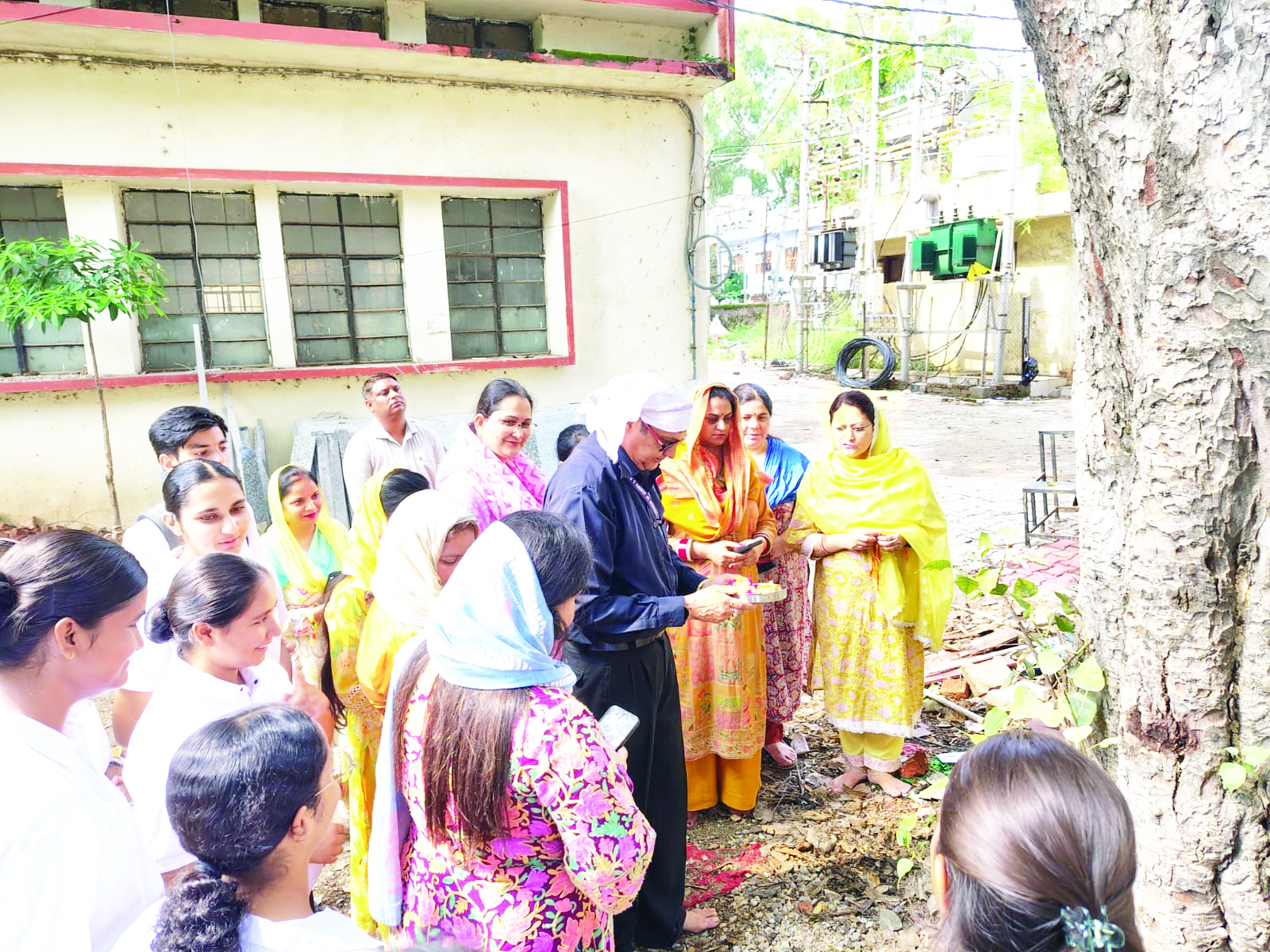 ‘Prakriti Vandana’ celebrated at Govt SPMR College of Commerce