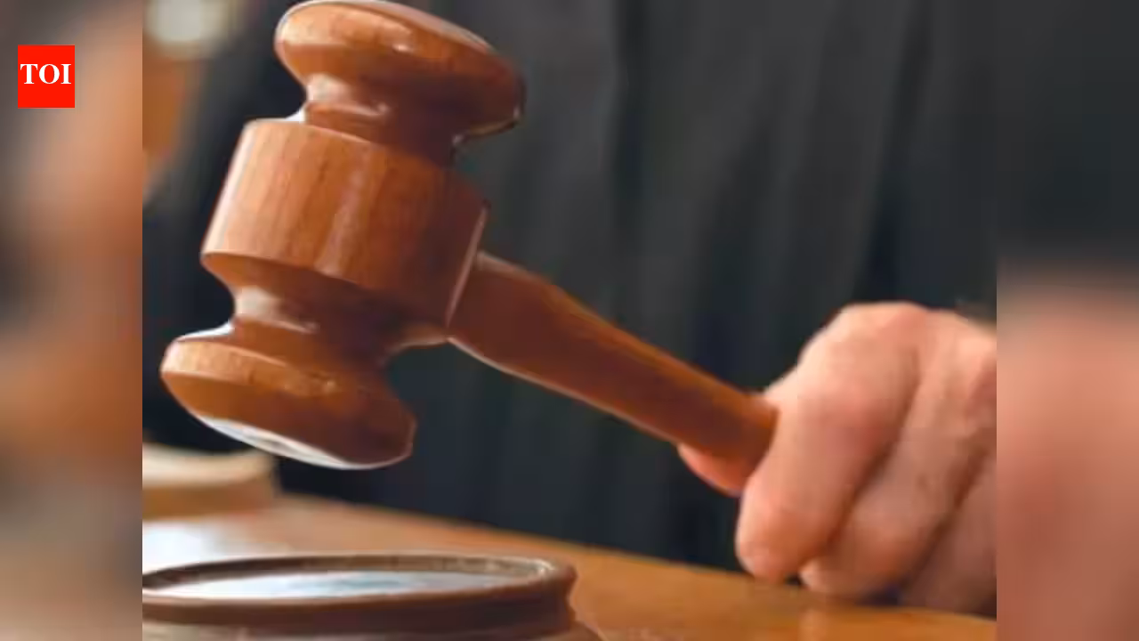 Jammu And Kashmir High Court: Jammu and Kashmir: High court orders passport revival for student purusing MBBS in Iran | India News Jammu And Kashmir High Court: Jammu and Kashmir: High court orders passport revival for student purusing MBBS in Iran | India News