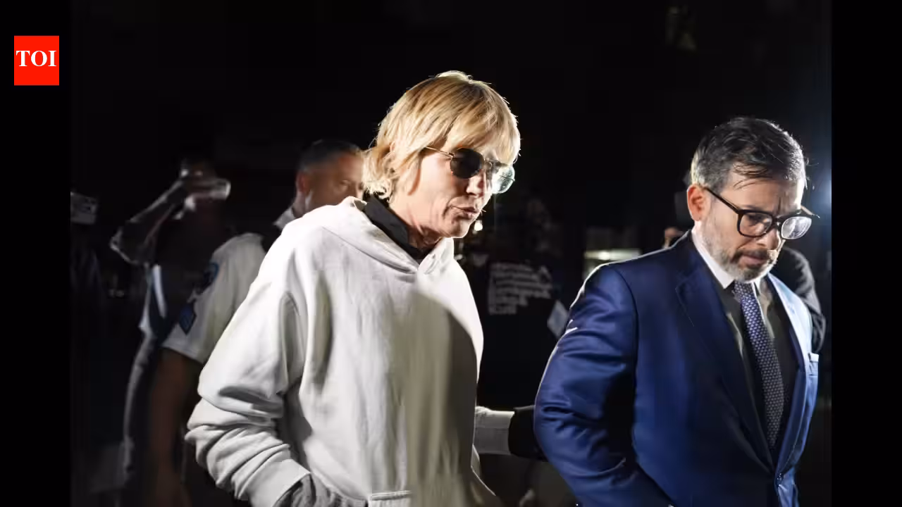 Selma Blair’s lawyers call her ‘gold standard’ after she assaulted Delta staff and then a cop; Judge Indira Khan says no special treatment for a celebrity