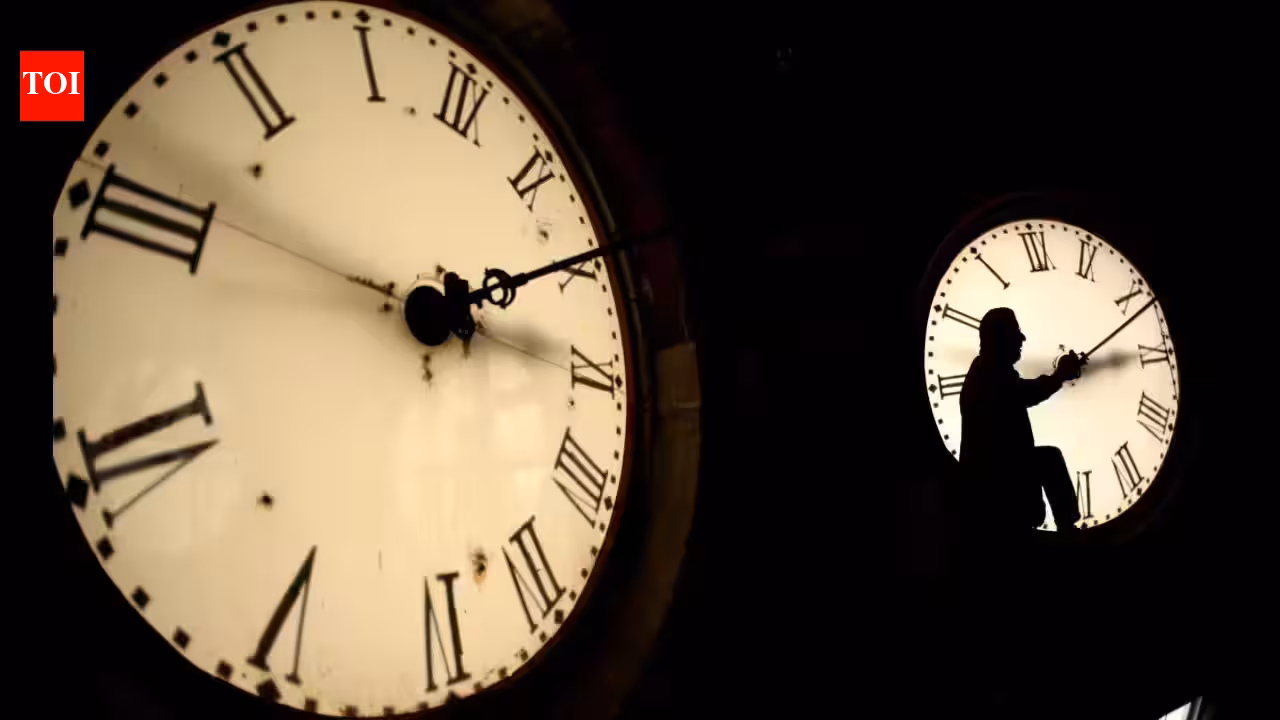 Parts of Ontario move to permanent daylight saving time to avoid disruption for businesses and families. What will happen on November 1?