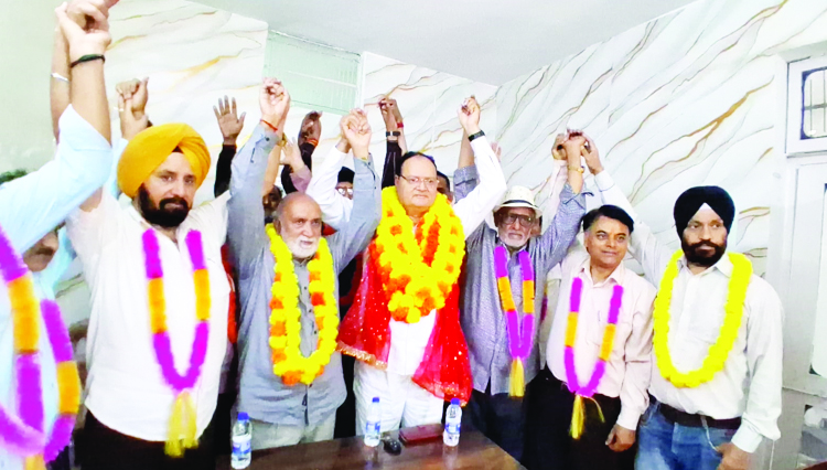 AIPP welcomes Dr Kuldeep in Jammu, Ashok calls for stronger grassroots democracy