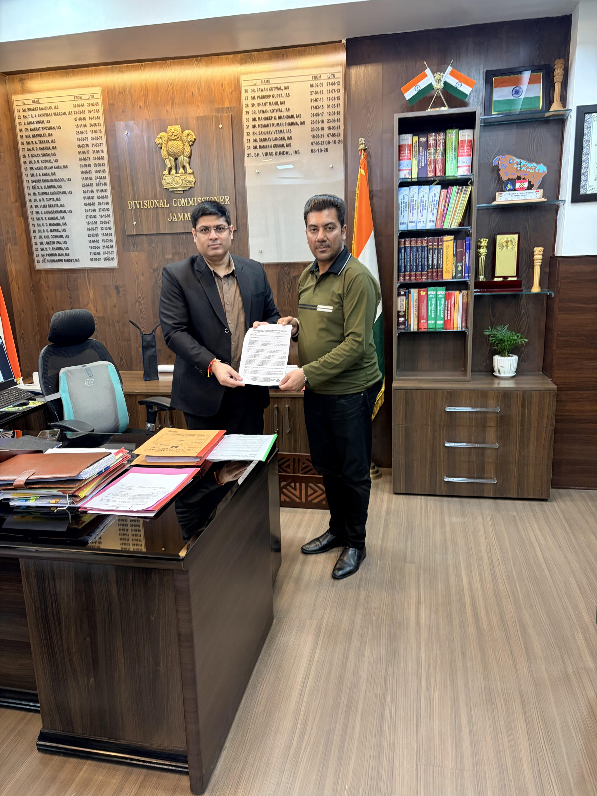 Abhinav Anand urges Divisional Commissioner to ensure financial relief and rehabilitation of affected traders