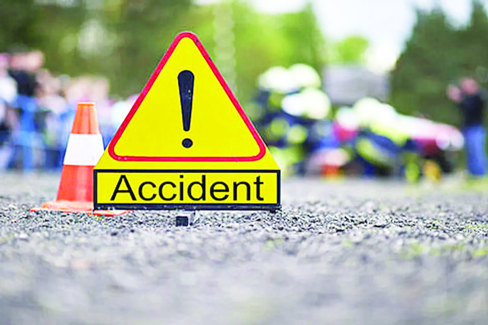16 injured in road mishap in Rajouri