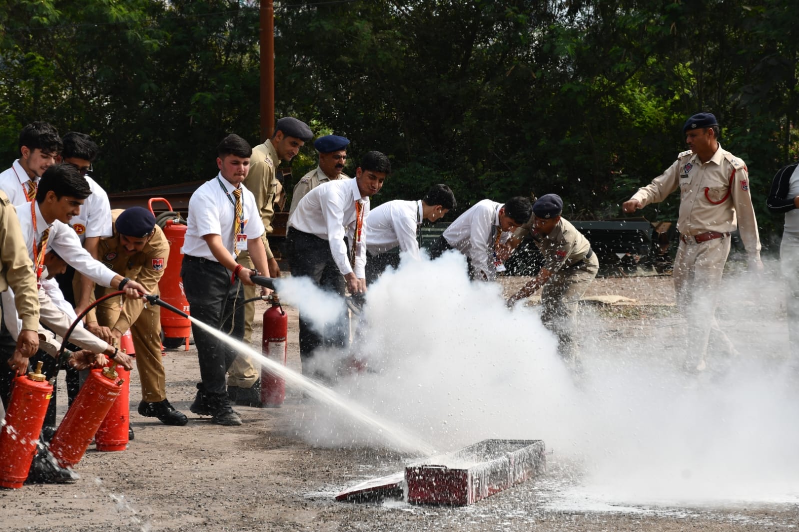 Army conducts fire safety seminar and mock drill at Rajouri