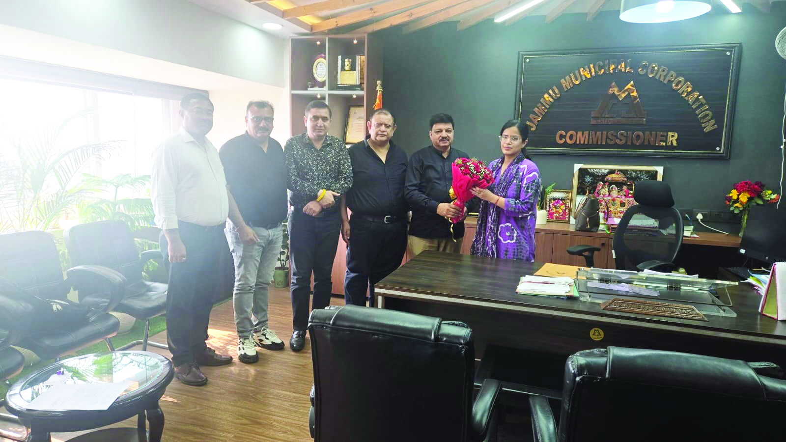 CCI delegation meets JMC Commissioner, raises civic issues of Jammu city