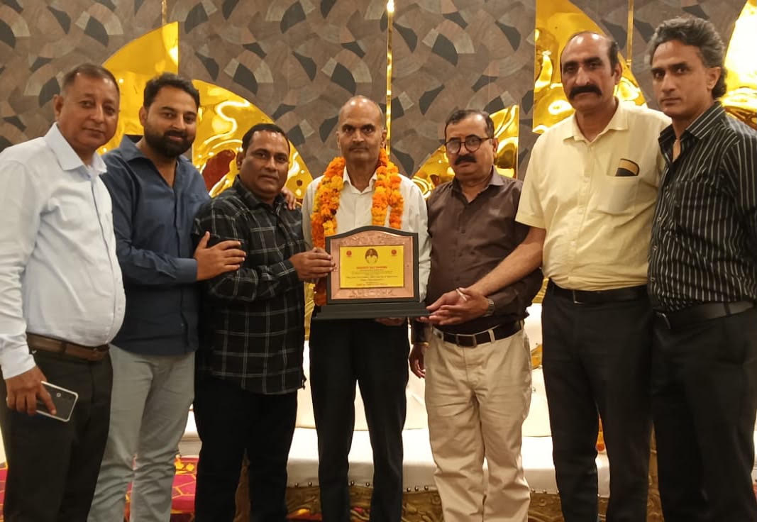DYSO Jammu organises Farewell Party in honour of outgoing District Officer Sukhdev Sharma