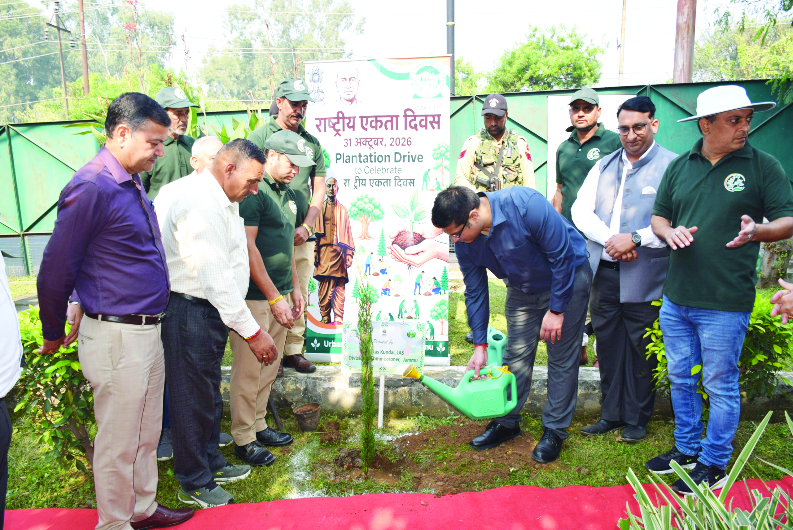 Div Com Jammu leads plantation drive