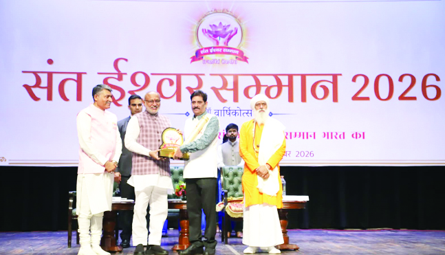 Er. Sudhir Sethi honoured with Sant Eshwar Samman for outstanding service to Thalassemia patients