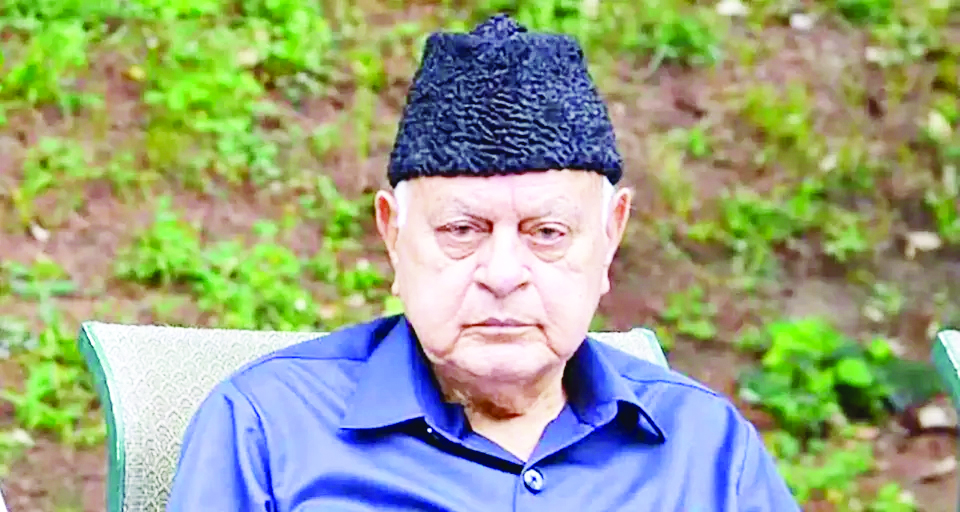 Farooq Abdullah slams IAS Officer over misconduct, Demands his removal from J&K