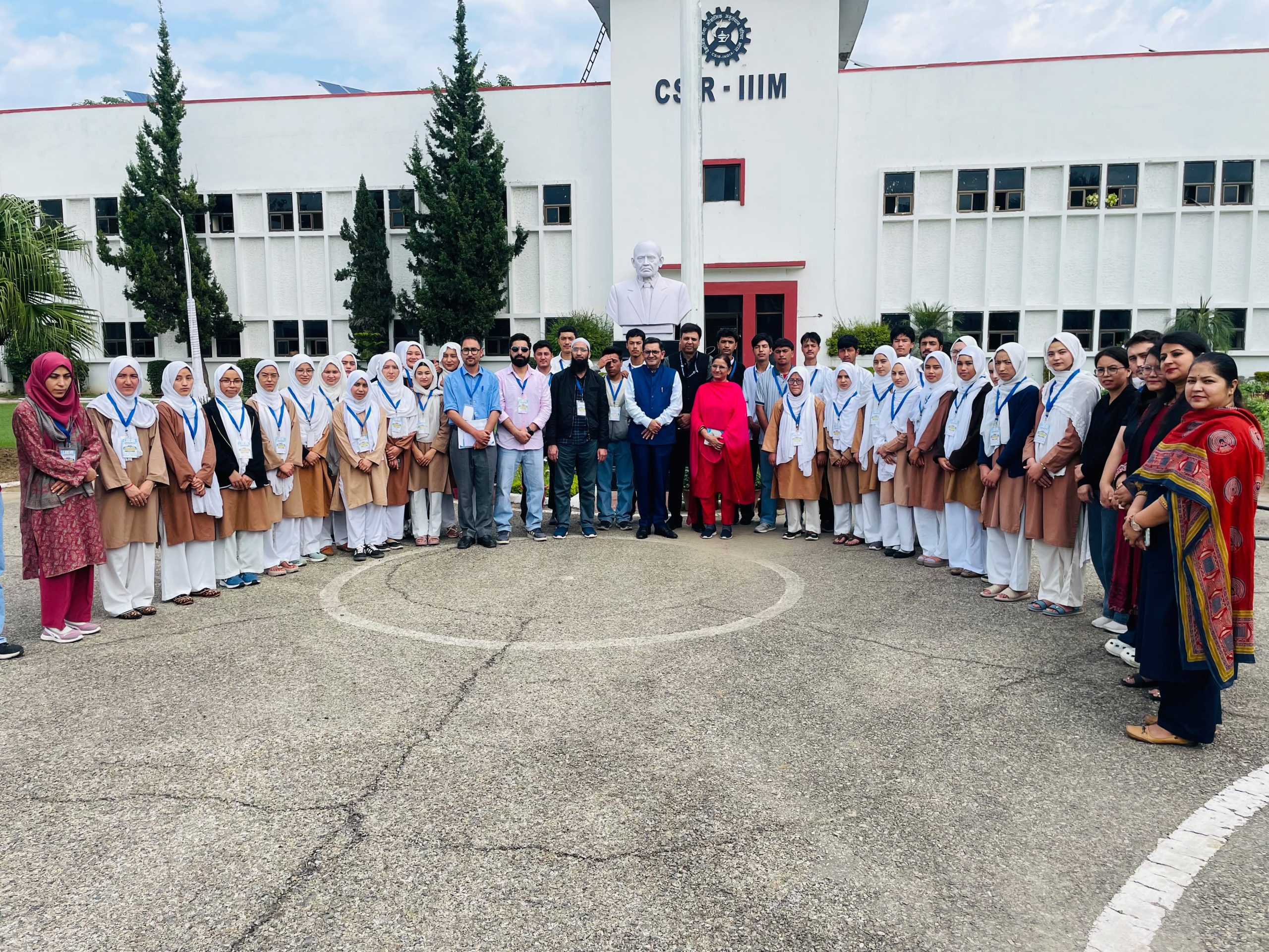 GDC Kargil concludes two-day exposure visit to IIT Jammu, CSIR-IIIM Jammu