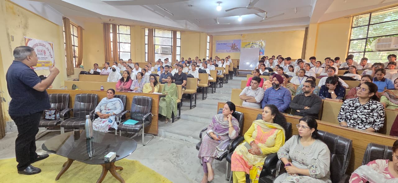 GDC R.S. Pura organises Global Education Awareness Programme to guide students on overseas opportunities