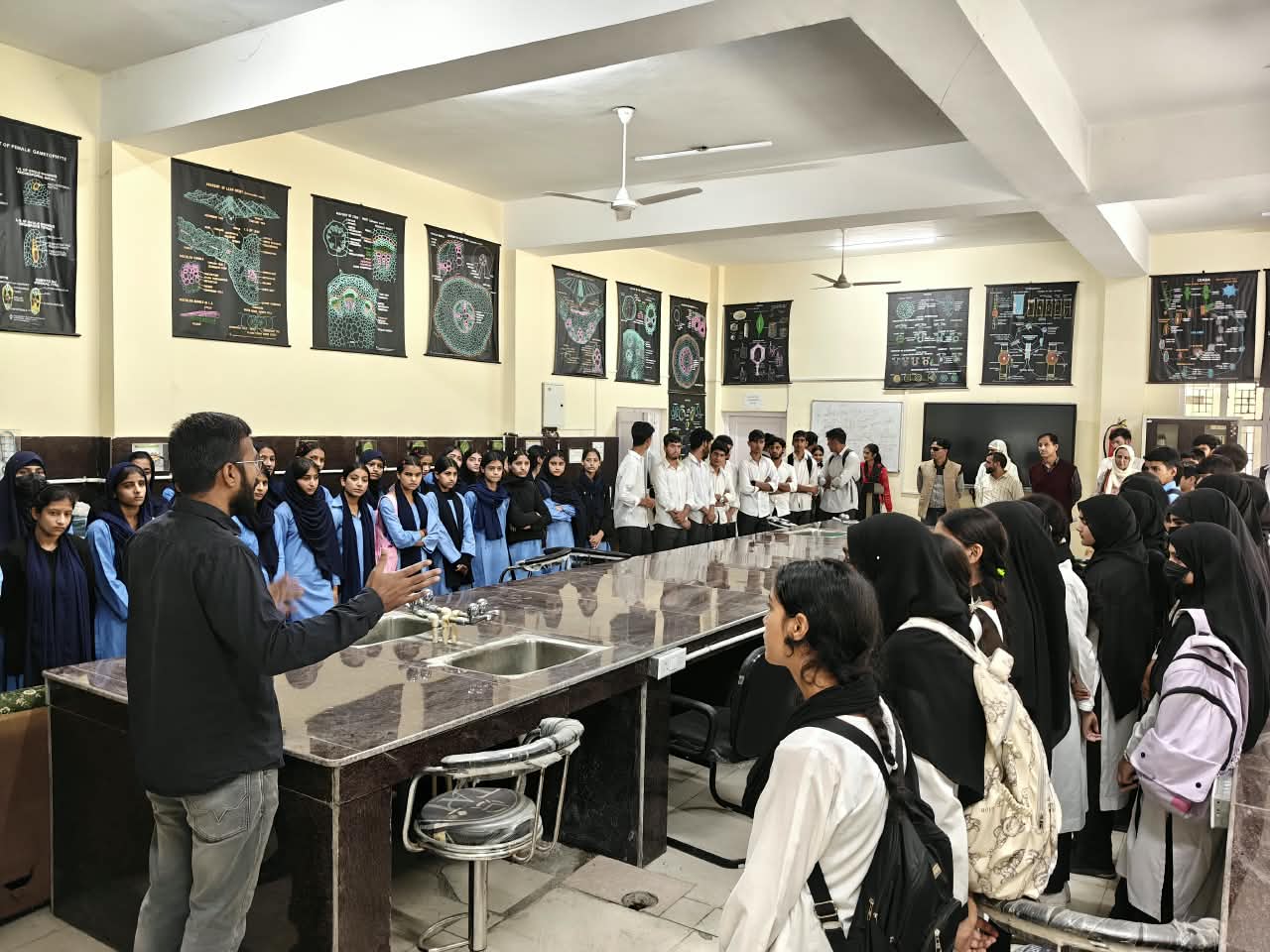 GHSS Gandoh organizes educational and industrial exposure visits