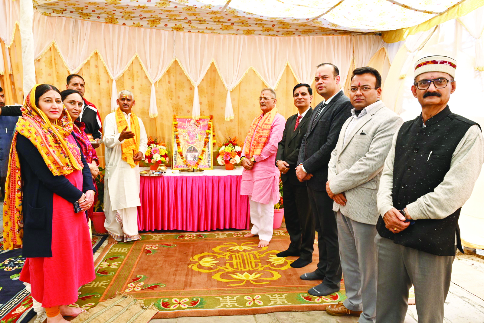 Governor performs Navratri Havan at Lok Bhavan, prays for peace and prosperity of Himachal Pradesh