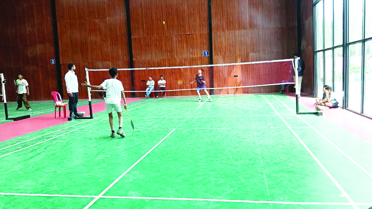 Inter-District Division Level Badminton Tournament for U-14 Boys begins