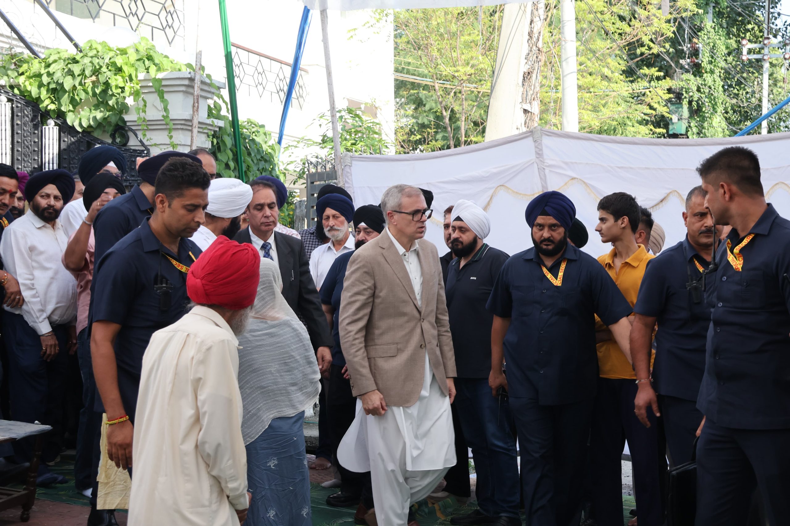 Dr. Farooq, Omar Abdullah Condole the Demise of Sardar Harbans Singh former minister and Senior leader JKNC. 