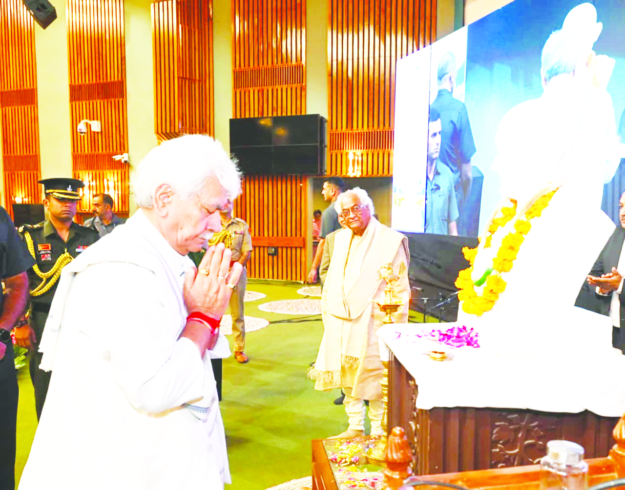 LG attends Gandhi Jayanti celebration
