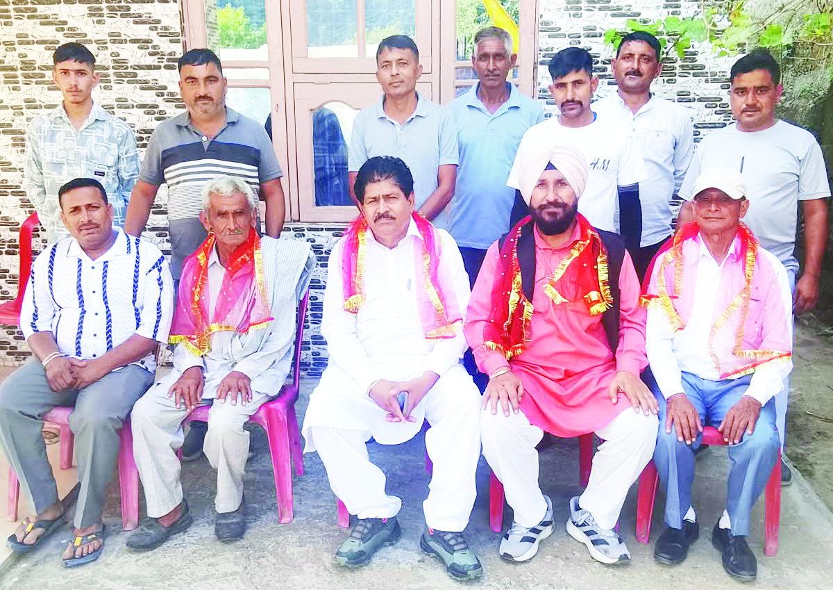 JKNC Workers’ Meeting held at Samwan in Chamb Constituency