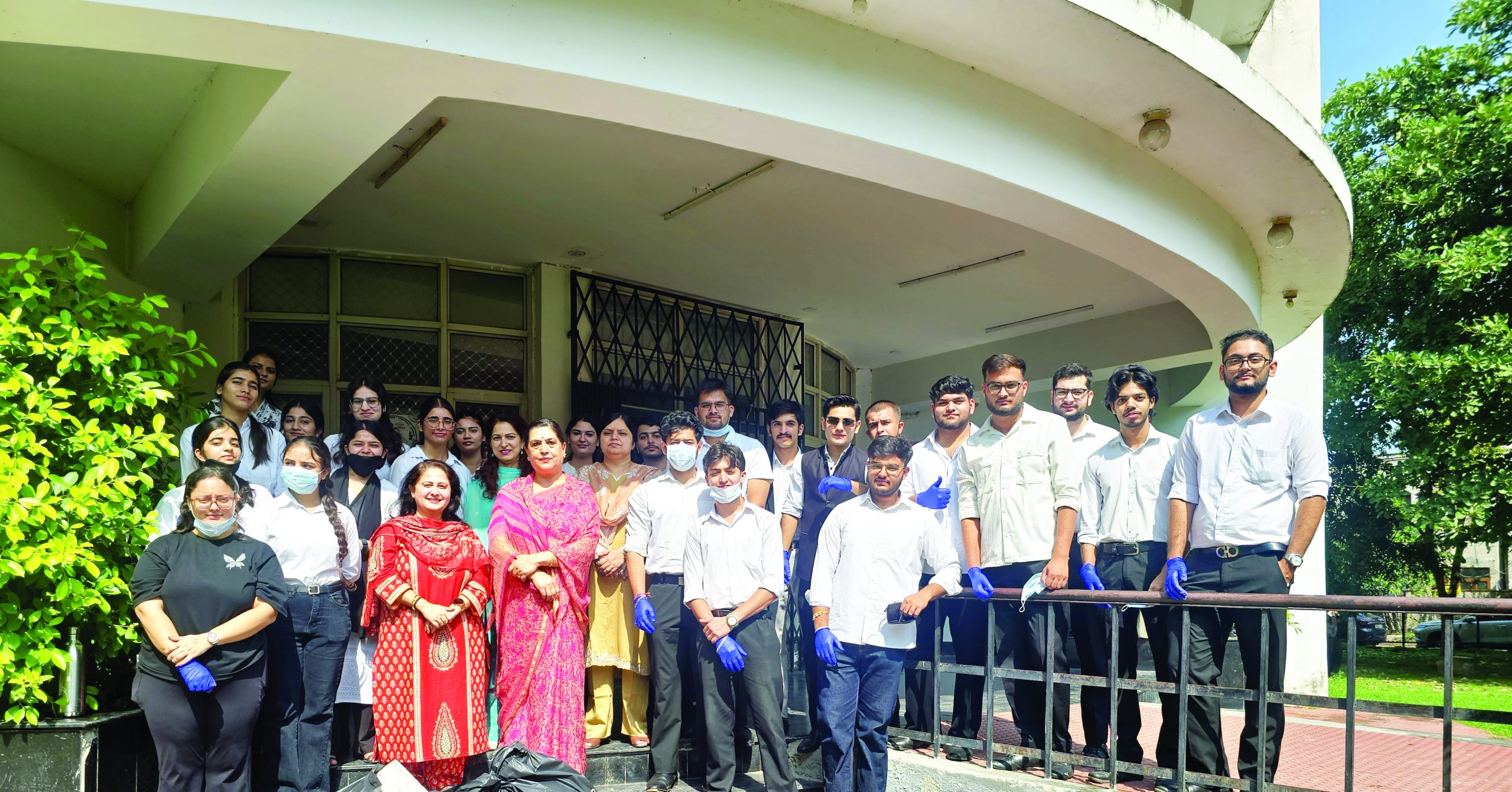 NSS Campus Unit-3 conducts ‘Parisar Swachhata Abhiyan’ at JU