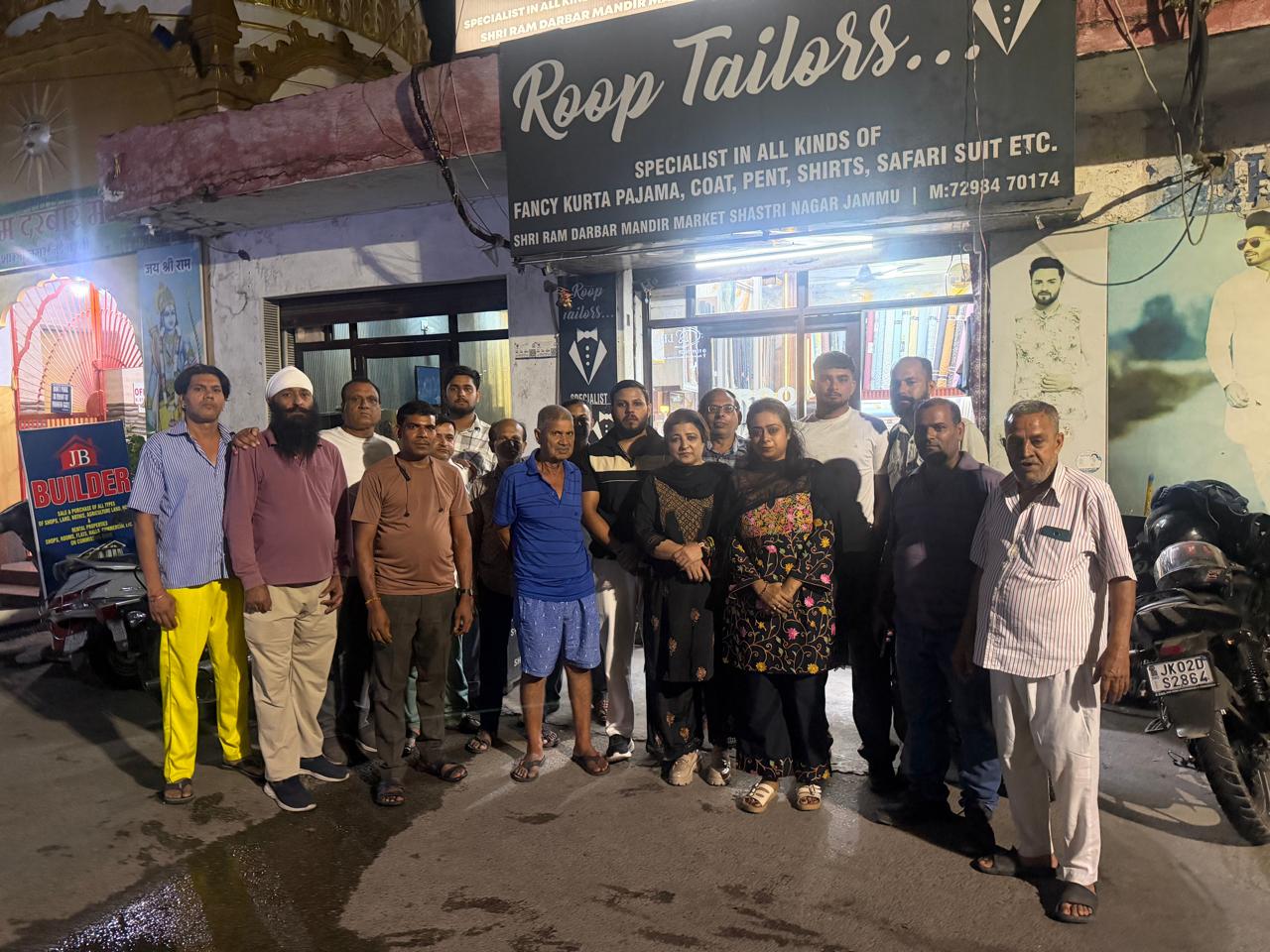 Neelam Gupta opposes JMC notice to 200 shopkeepers, assures traders of JKAP support