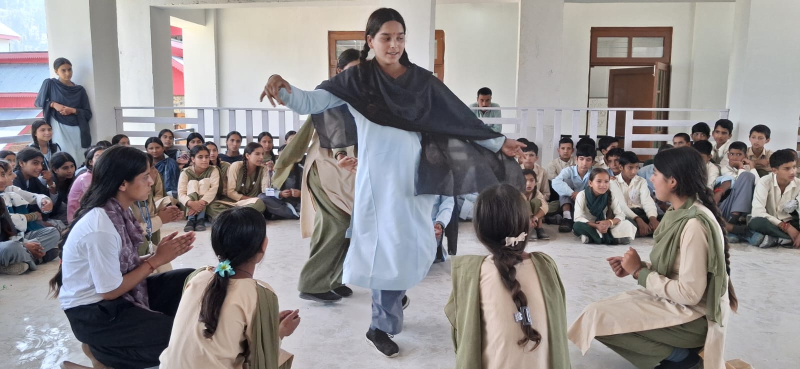 PM SHRI High School Bulandpur organises Bagless Day to promote experiential learning