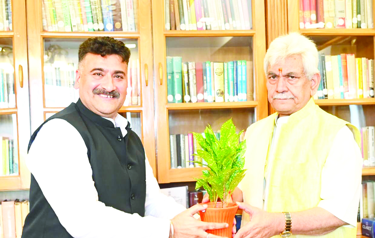 President AJKPC, others calls on LG President AJKPC, others calls on LG