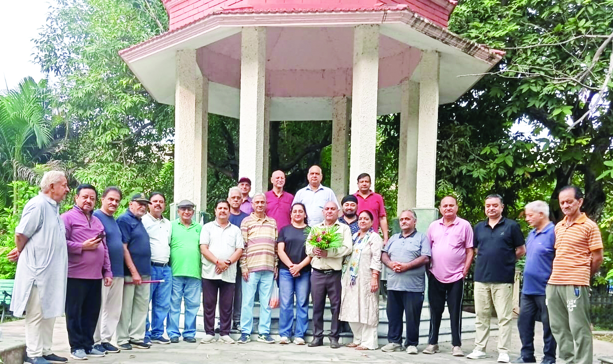 Rajinder Park Morning Walkers Association honours Sr Advocate Madan Lal