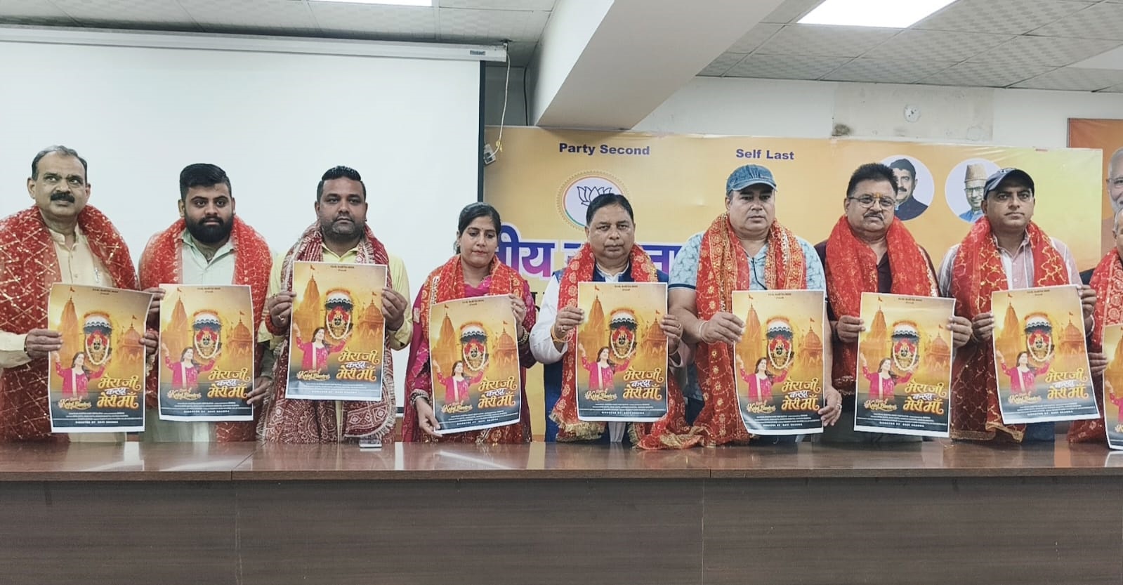 Sat, Braham Jyot release Kajal Basotra’s devotional song ‘Mera Ji Karda Meri Maa’