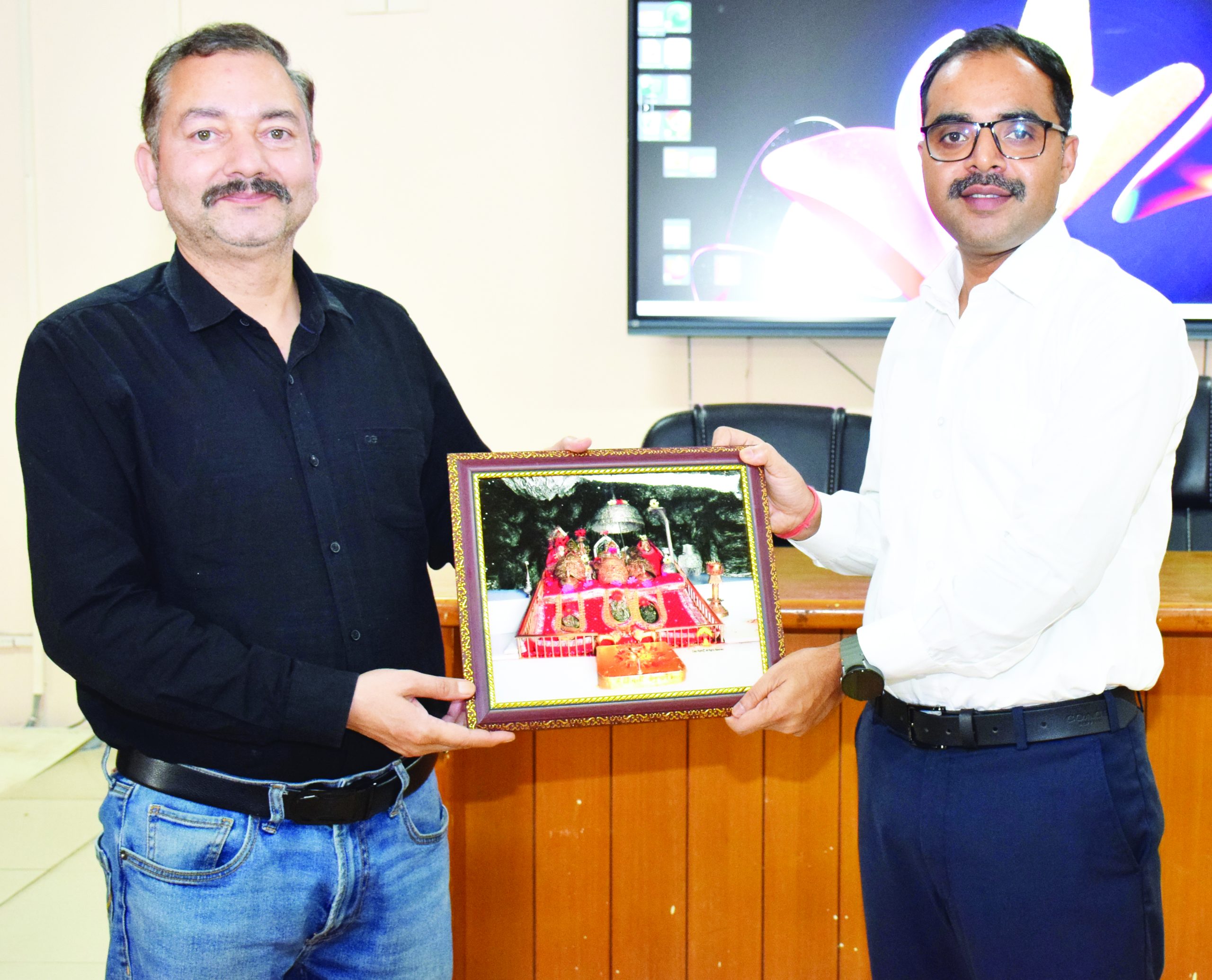 School of Mathematics, SMVDU organizes guest lecture