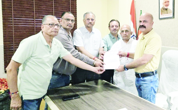 Yudhvir Sethi assures lift facility at Jain Clinic, says patients’ convenience is a priority