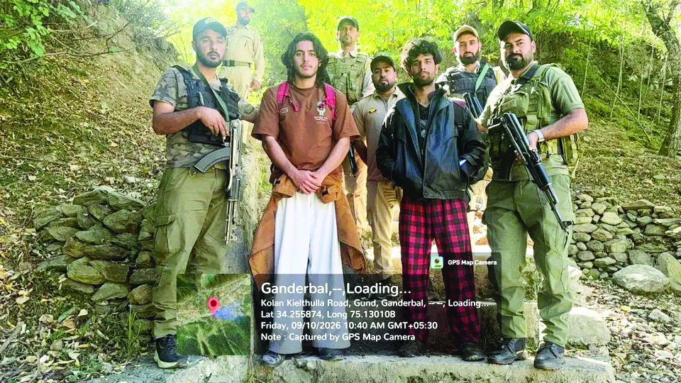 Two boys from Srinagar missing during trek in Kangan forest traced; safely brought to police station Gund