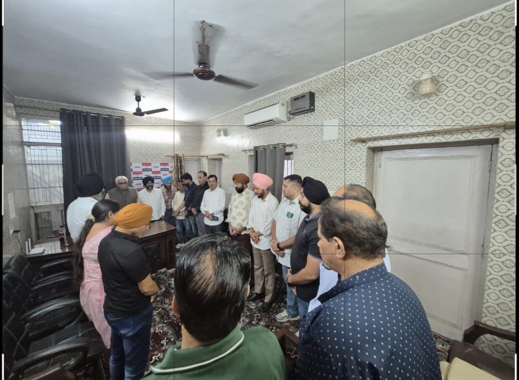 Vijay Bakaya leads Apni Party condolence meeting for former Minister Harbans Singh